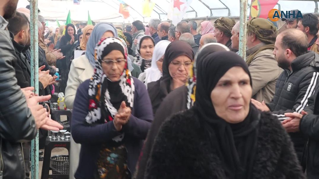 ’شارة النصر لن تنزل طالما تجري الدماء في عروقنا‘