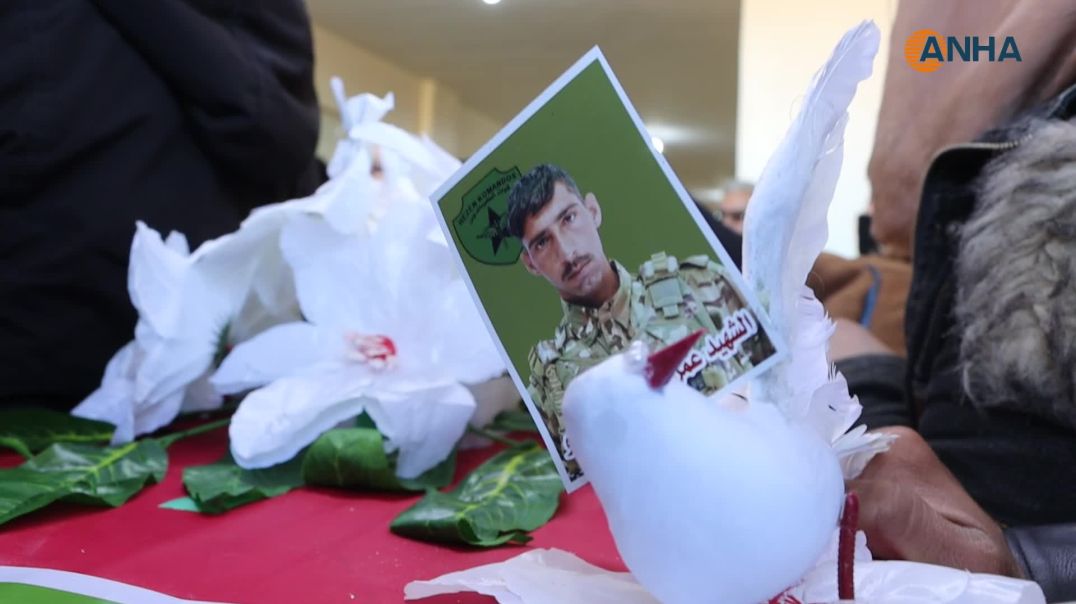 تشييع جثماني الشهيدين علي دوكو ودلشاد قامشلو إلى مثواهما الأخير