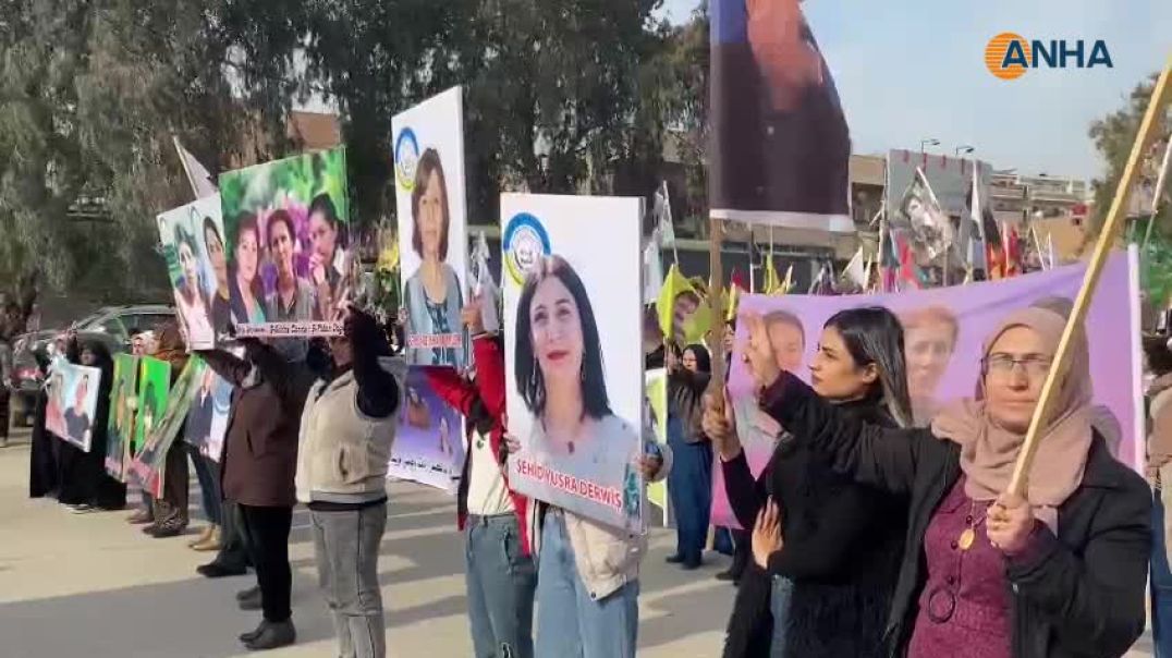 احتشاد الآلاف في إقليم شمال وشرق سوريا لاستذكار شهيدات مجزرة باريس