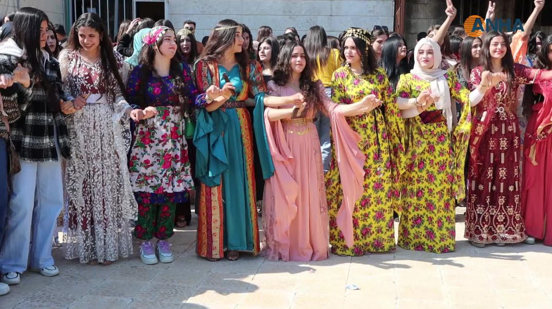 حفل ومعرض بمناسبة 8 آذار