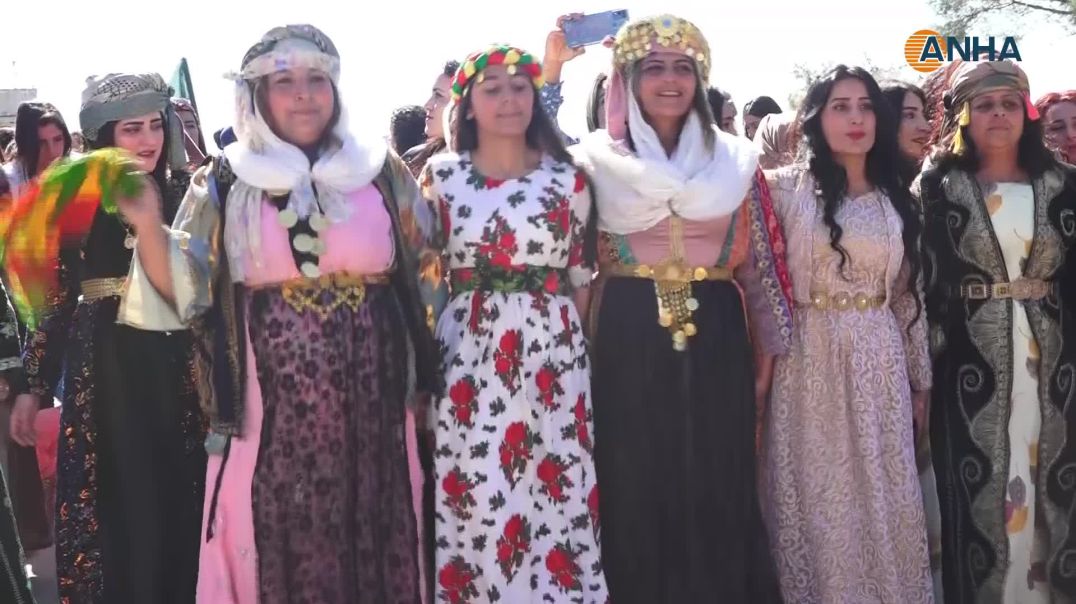 آلاف النساء في مقاطعة الفرات يحتفلن باليوم العالمي للمرأة 