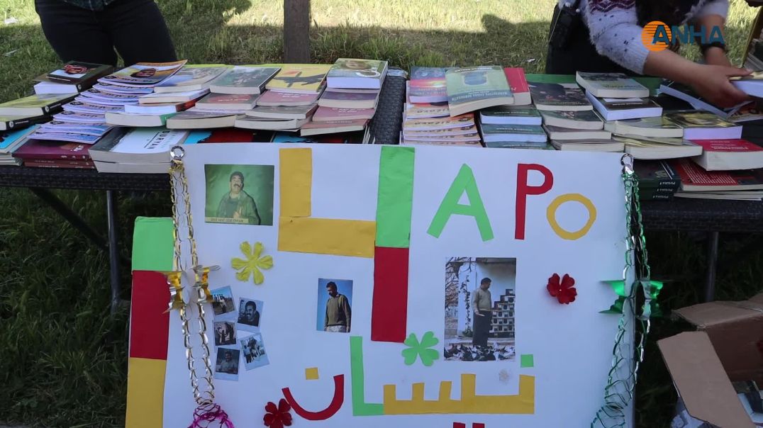 توزيع 200 نسخة من كتب القائد أوجلان في الرقة