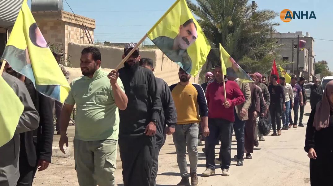 مظاهرة في مقاطعة الطبقة للمطالبة بالحرية الجسدية للقائد عبد الله أوجلان