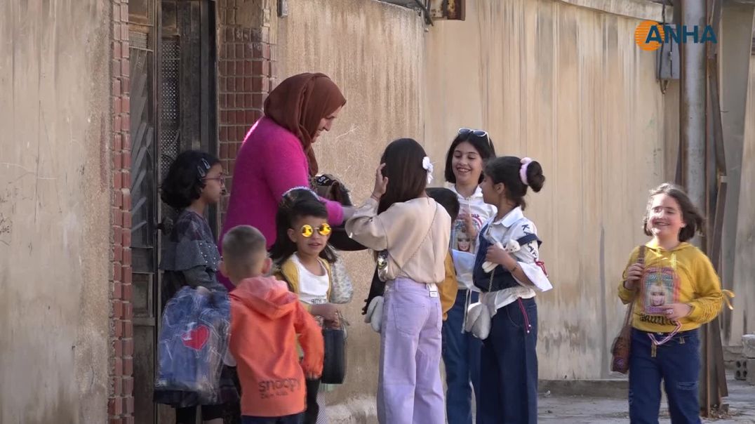 الأطفال وبهجة عيد الفطر.. ملابس جديدة وزيارات وعيديات