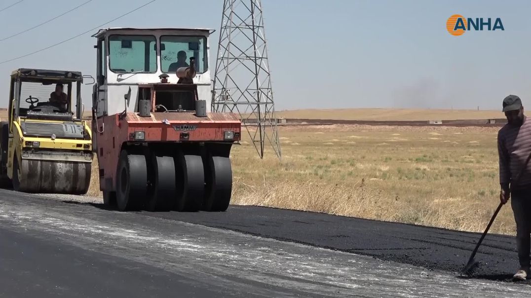 تعبيد طريق استراتيجي في عين عيسى