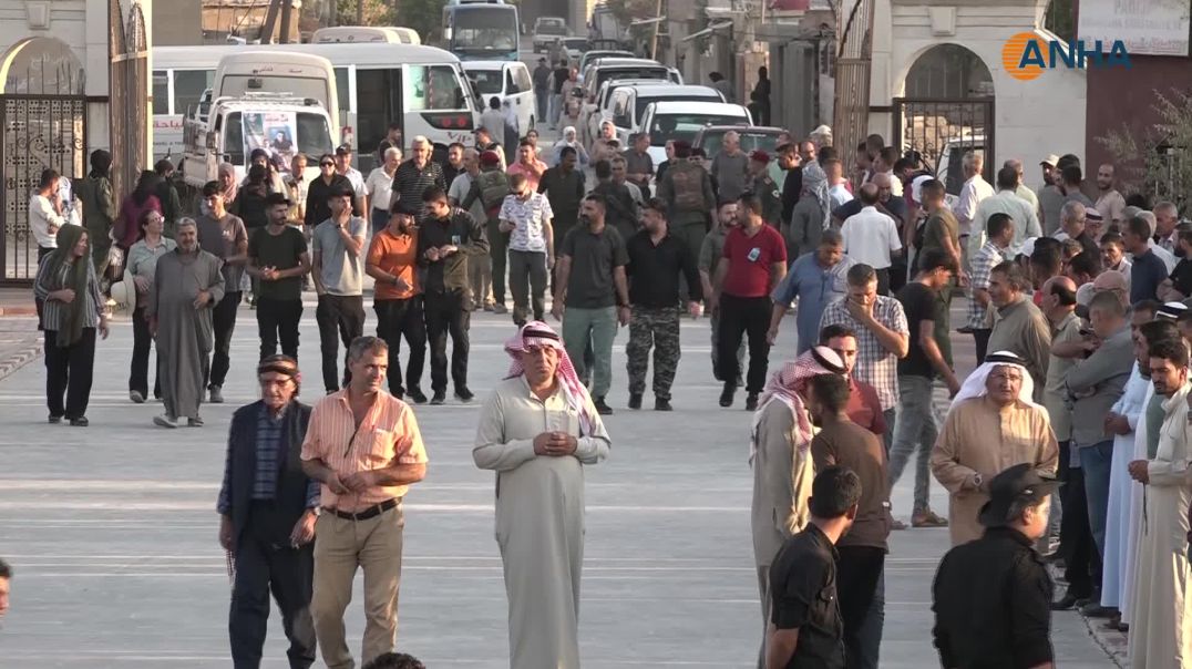 ⁣أهالي قامشلو يشيعون جثمان الشهيد أمير الحسن إلى مثواه الأخير