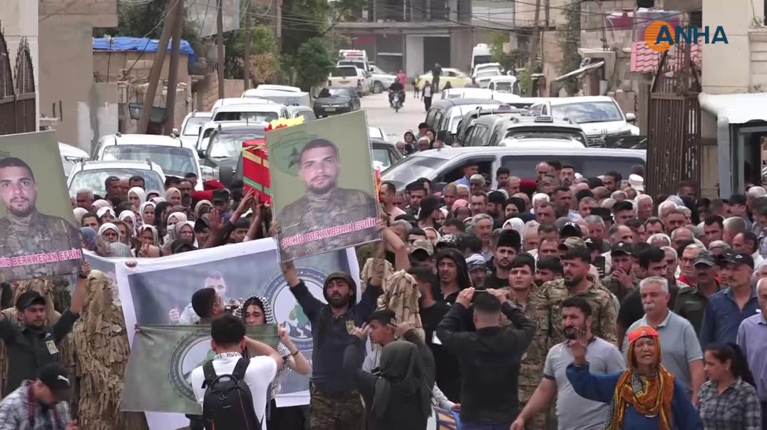 تشييع جثمان مقاتل قسد الشهيد برخدان عفرين في قامشلو