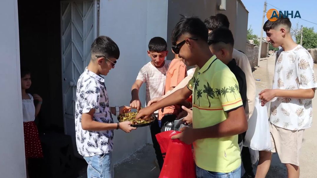ضحكات وزينة.. مشاهد من فرحة الأطفال بالعيد-تربه سبيه