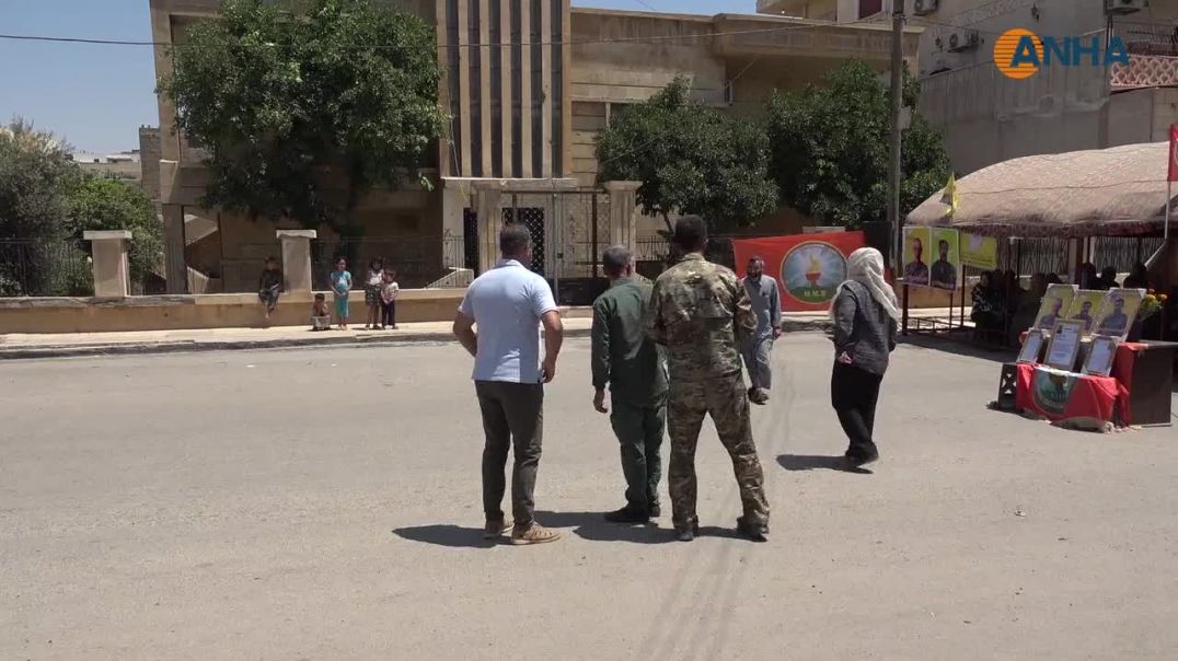 ⁣تقديم واجب العزاء لذوي ثلاثة شهداء في الرقة