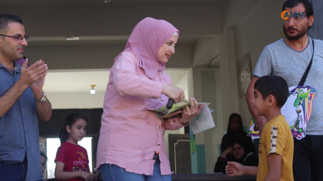 توزيع الجلاء المدرسي على الطلبة في مقاطعة الرقة
