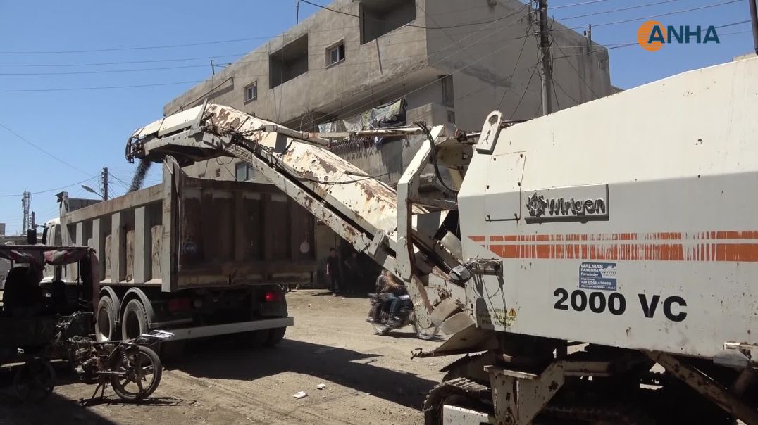 ⁣بلدية الطبقة تباشر تنفيذ مشروع تعبيد الطرق بتكلفة 725 ألف دولار أمريكي