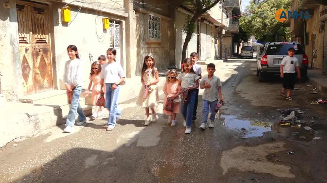 ضحكات وزينة.. مشاهد من فرحة الأطفال بالعيد - كوباني