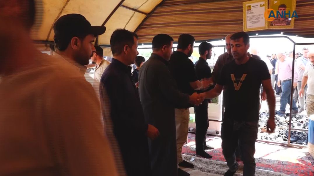 Xelkê Firatê Sersaxî dan malbatin şervanên QSD’ê