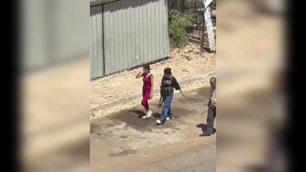 مشاهد لنساء يحملن السلاح في السويداء