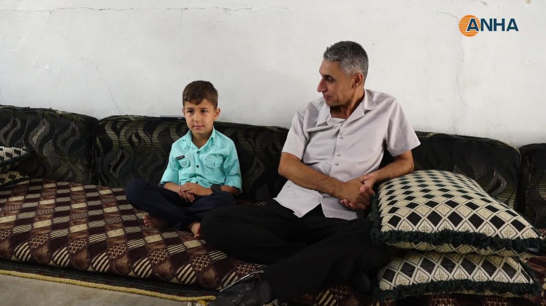⁣رغم الإعاقة والحرمان من الهوية... خوشناف خليل: قصة كفاح تُروى من الدرباسية