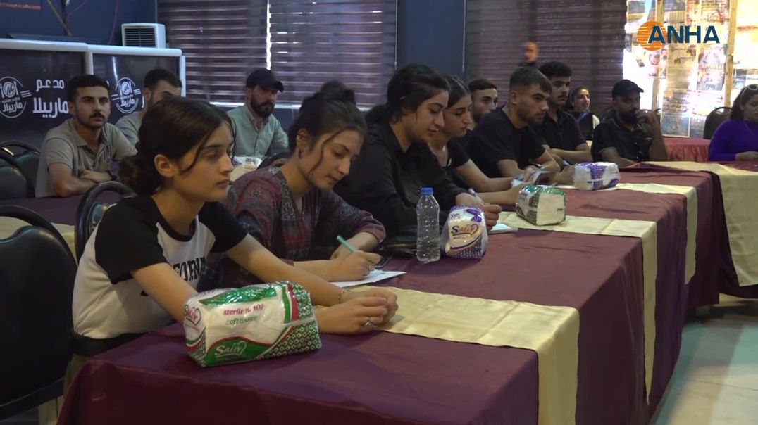 ندوة حوارية لتعزيز التنظيم الذاتي وبناء المجتمع الديمقراطي