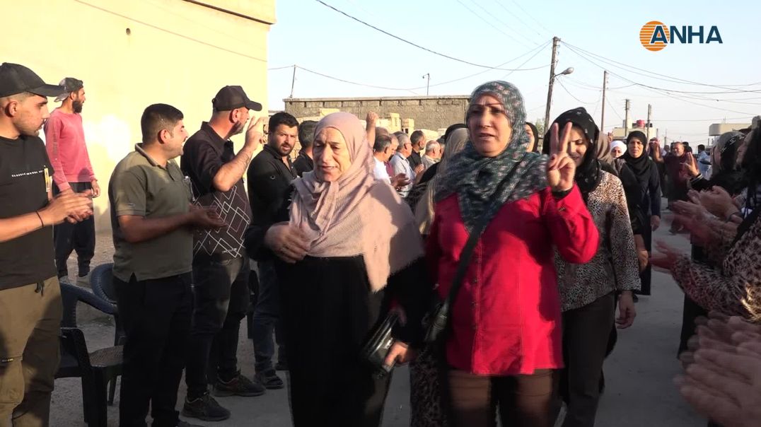 ⁣Şêniyên Qamişlo sersaxî dan malbata şehîd Yamin El Caabî