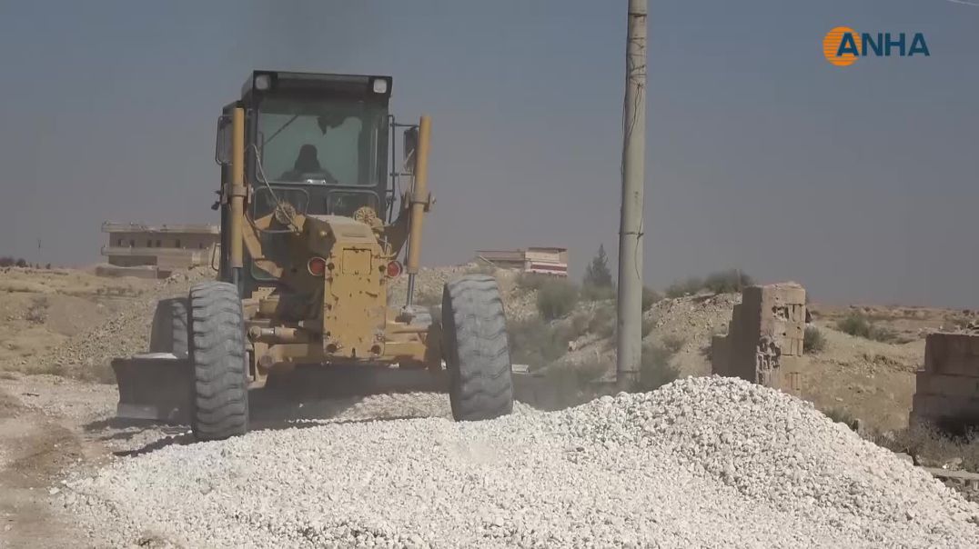 البدء بتأهيل الطرق في مدينة عين عسى وريفها