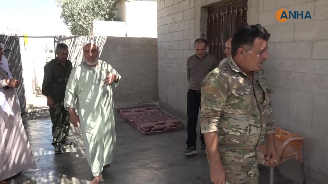 ⁣مجلس الأعيان والمجلس الديني في الطبقة يسلّمان رسالة القائد للعشائر