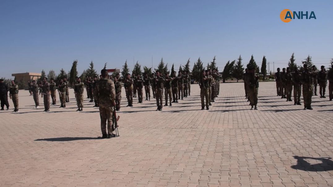 ‏أهالي مدينة الشدادي يشيعون شهيدين من قوى الأمن الداخلي