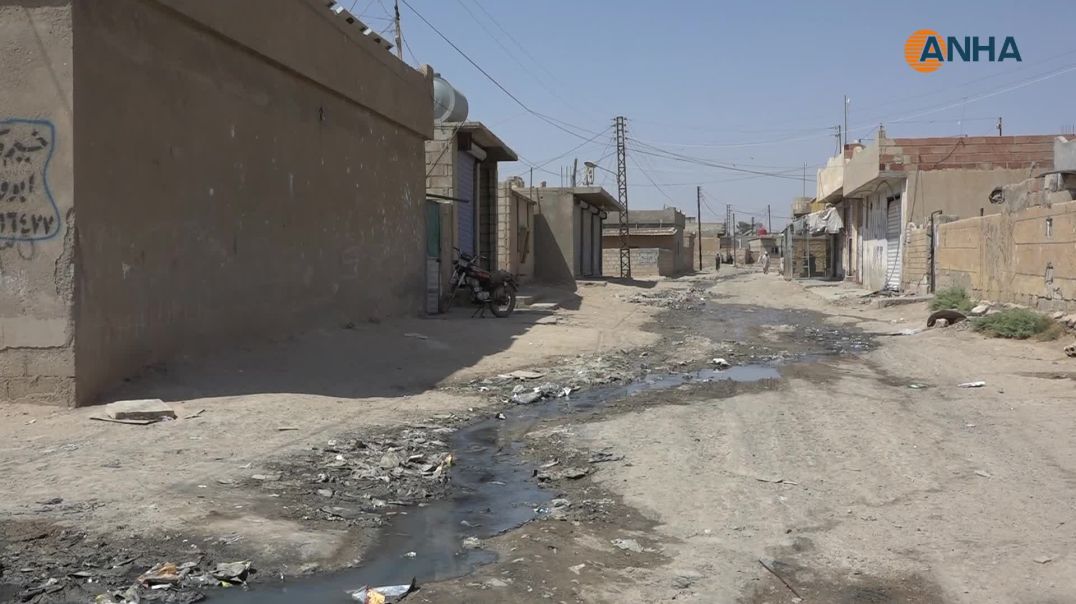 احتجاج في قرية بريف الحسكة يطالب بحل مشكلات الصرف الصحي