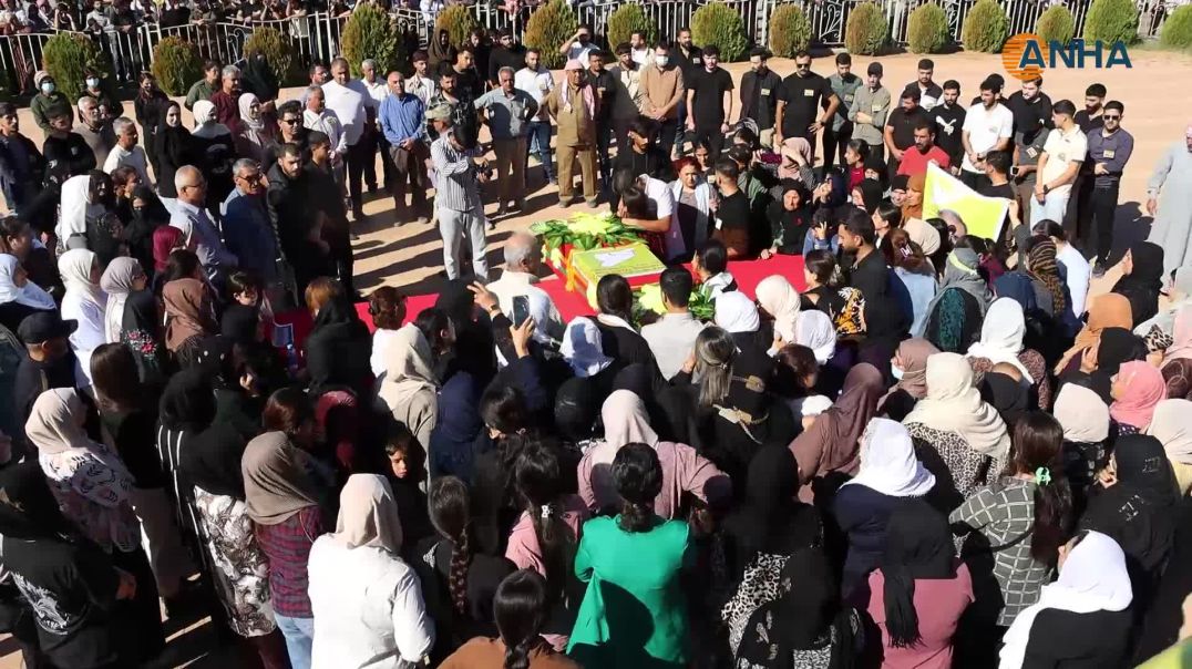 تشييع جثمان مقاتل من قسد في ديرك