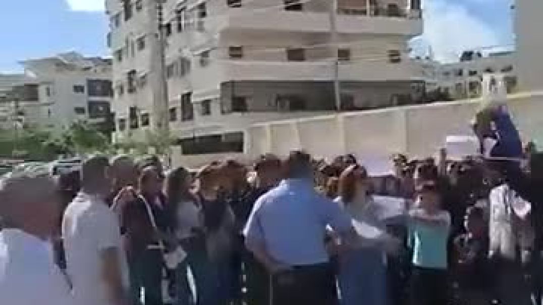 أهالي مدن سورية يعلقون الدوام المدرسي احتجاجاً على الوضع الأمني وخطف الأطفال