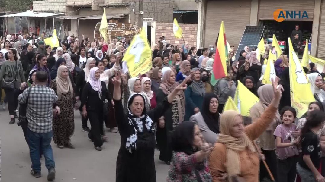 Şêniyên Qamişloyê ji bo piştgiriya QSD`ê meşiyan