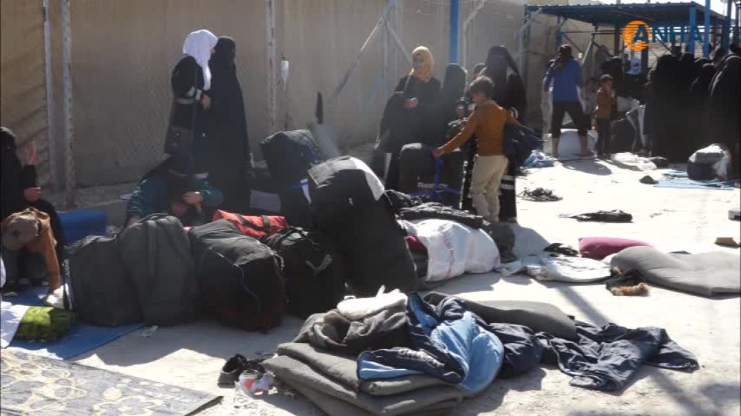 840 عراقياً يغادرون مخيم الهول عائدين إلى بلادهم