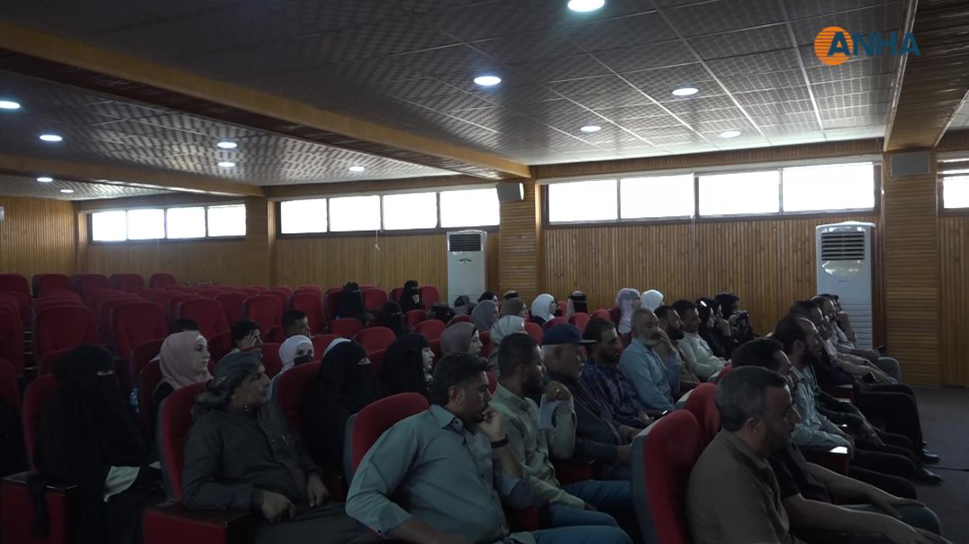الاحتفال بعيد المعلم العالمي في مقاطعة دير الزور