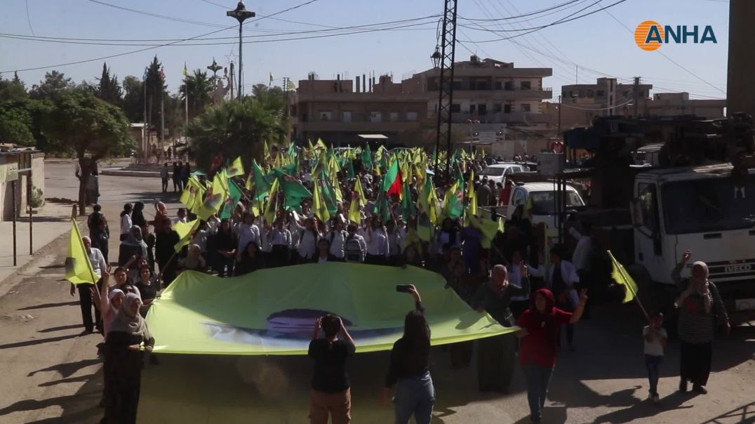 ⁣حناجر الآلاف تصدح بشعارات "لا حياة دون القائد" - عامودا