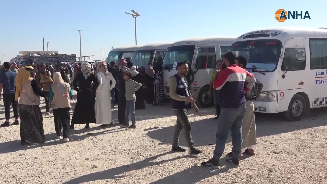 القافلة الثالثة للعودة الطوعية من مخيم المحمودلي تتجه نحو الداخل السوري