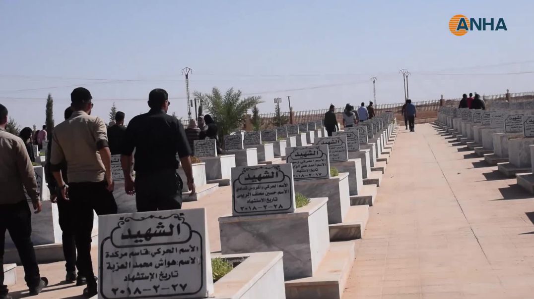 في يوم المعلم العالمي.. تأكيد على دور المعلم في بناء الأجيال