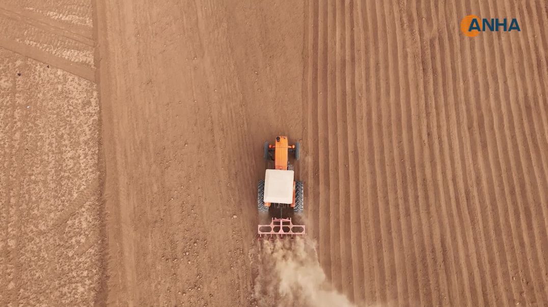 ⁣حالة من القلق والترقب يعيشها المزارعون مع تأخر هطول الأمطار