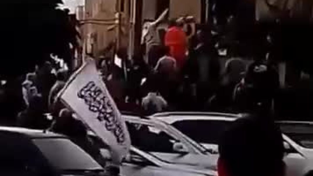 موالون للحكومة الانتقالية يحاولون إسقاط تمثال صالح العلي في طرطوس