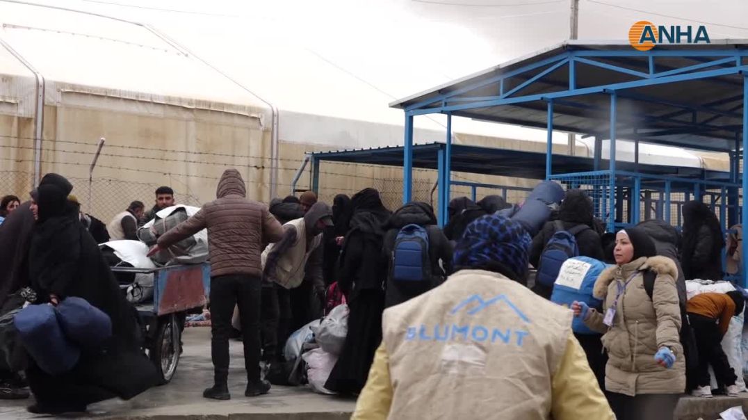 الرحلة الأخيرة للاجئين العراقيين لعام 2025 تغادر مخيم الهول