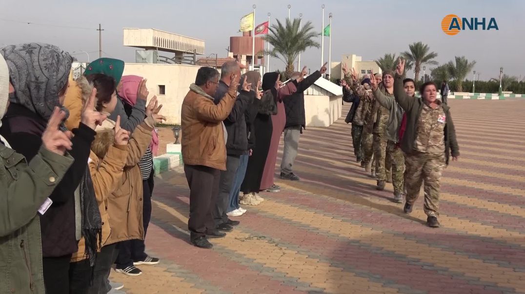 ⁣تقديم واجب العزاء لذوي مقاتل من قوات الدفاع الشعبي في الطبقة