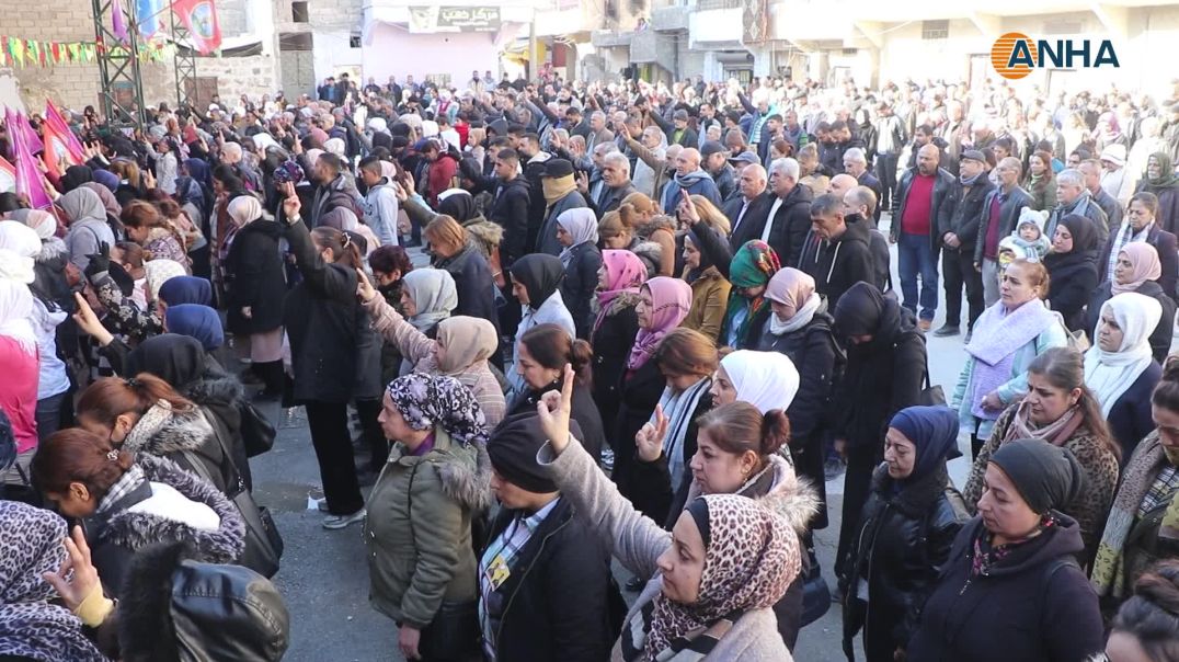 مراسم غيابية لمقاتلَين من قوات سوريا الديمقراطية في حلب