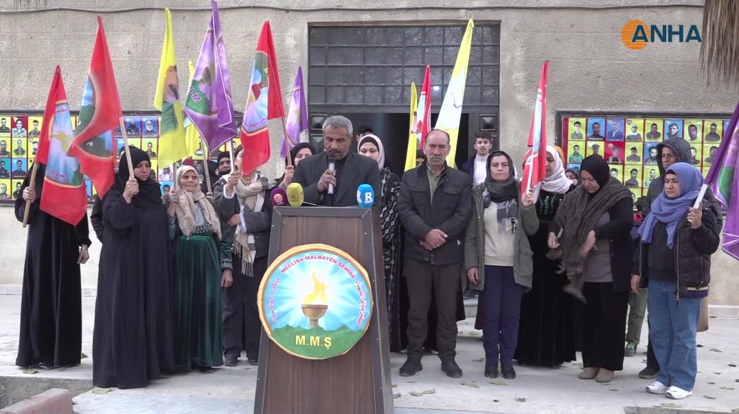 ⁣عوائل الشهداء في الرقة تدين استهداف المساجد ومزار الشهداء