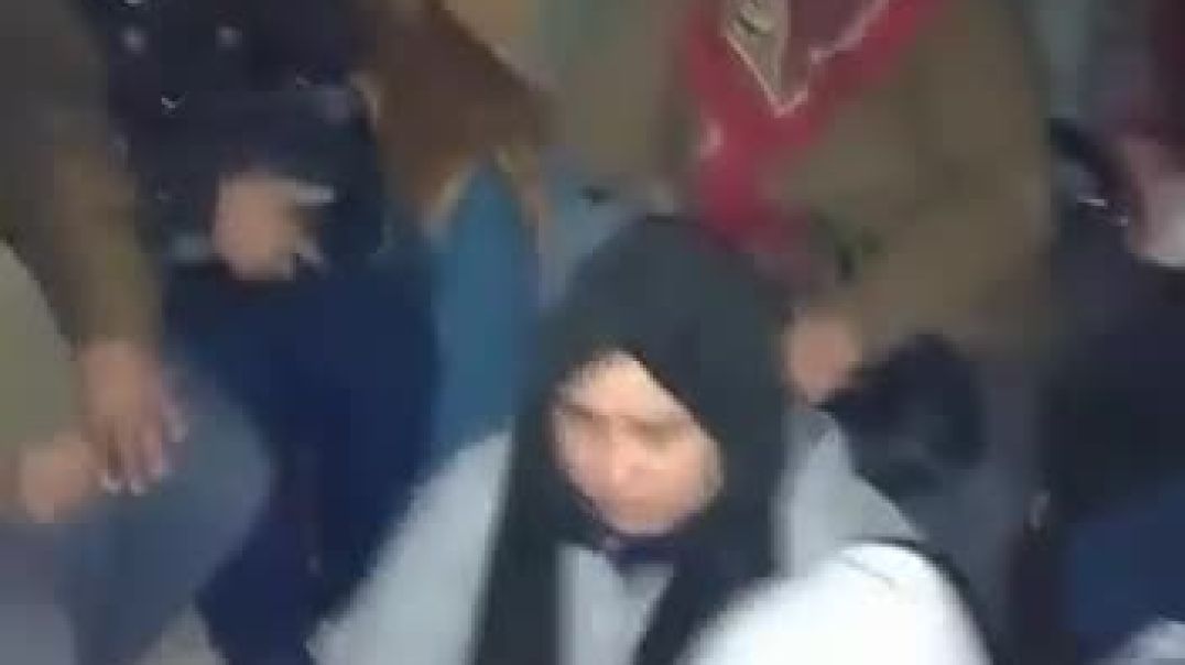 نساء وأمهات داخل حي الشيخ مقصود يوجهن نداءً: انتفضوا