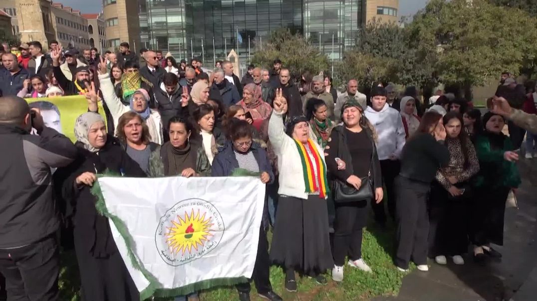 احتجاج أمام مبنى الأمم المتحدة في لبنان تنديداً بالهجمات على الشيخ مقصود