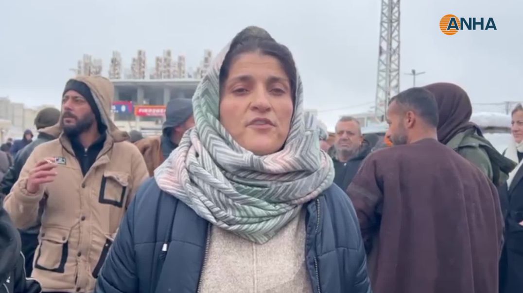 ⁣أهالي كوباني يخرجون لاستقبال المقاتلين والمقاتلات الذين كانوا يحمون سجن الأقطان