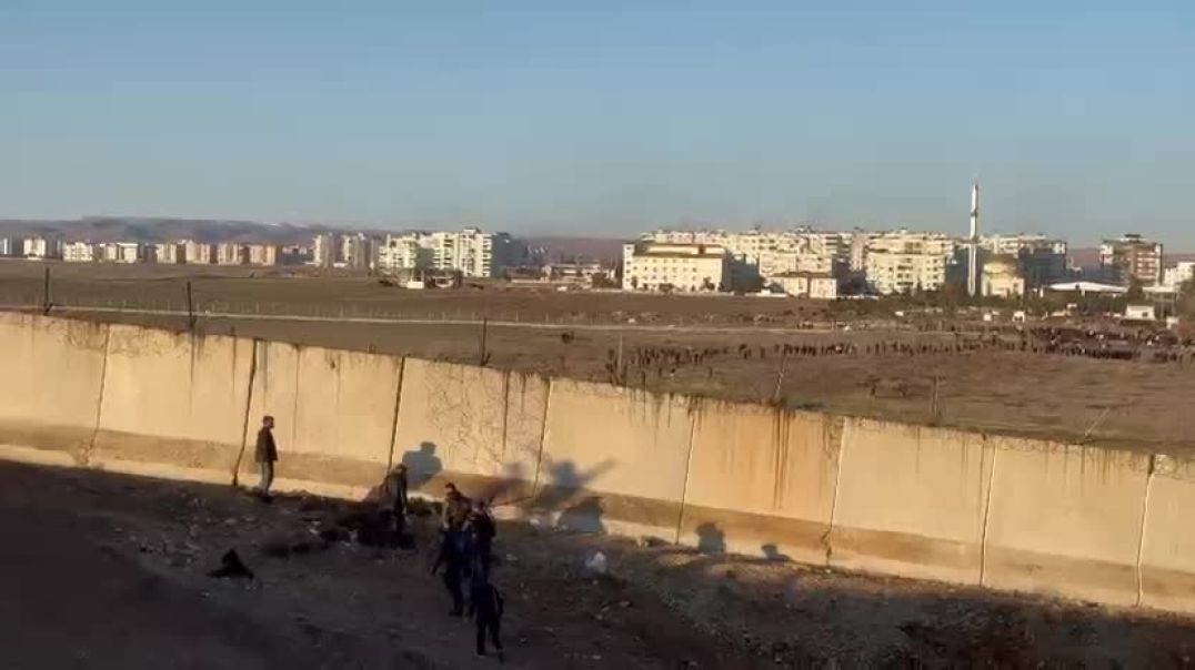 Ciwanên Bakur derbasî Rojava bûn