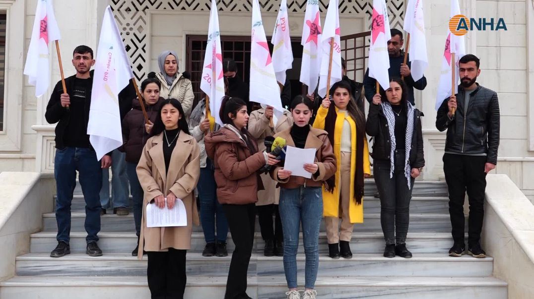 ⁣شبيبة PYD في مقاطعة الفرات ينددون بجرائم المرتزقة في حلب ومرسوم "الشرع"