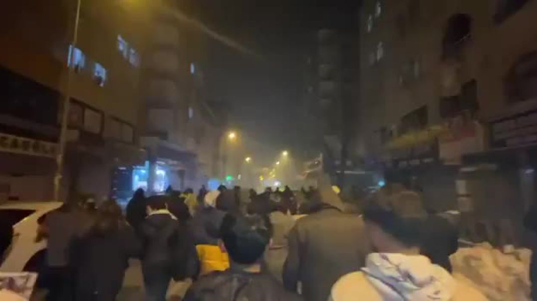 مسيرات داعمة لمقاومة أحياء حلب المحاصرة في مدن شمال كردستان