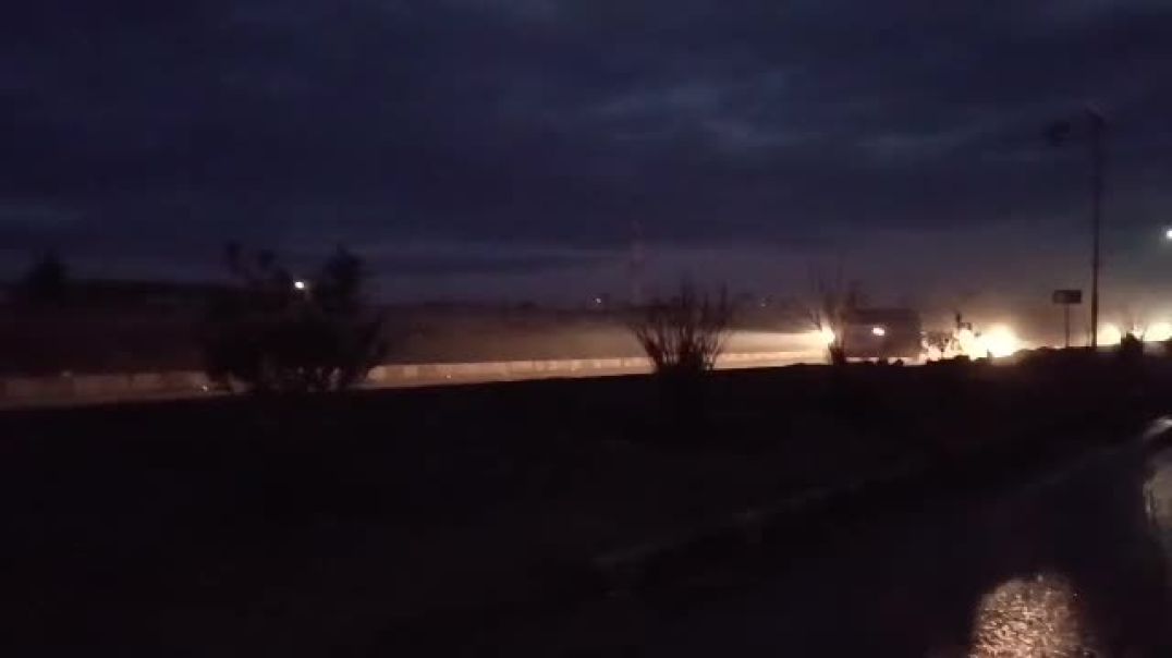 بعد منعهم من المرور.. المتوجهون إلى مدينة حلب يخيمون عند معبر دير حافر