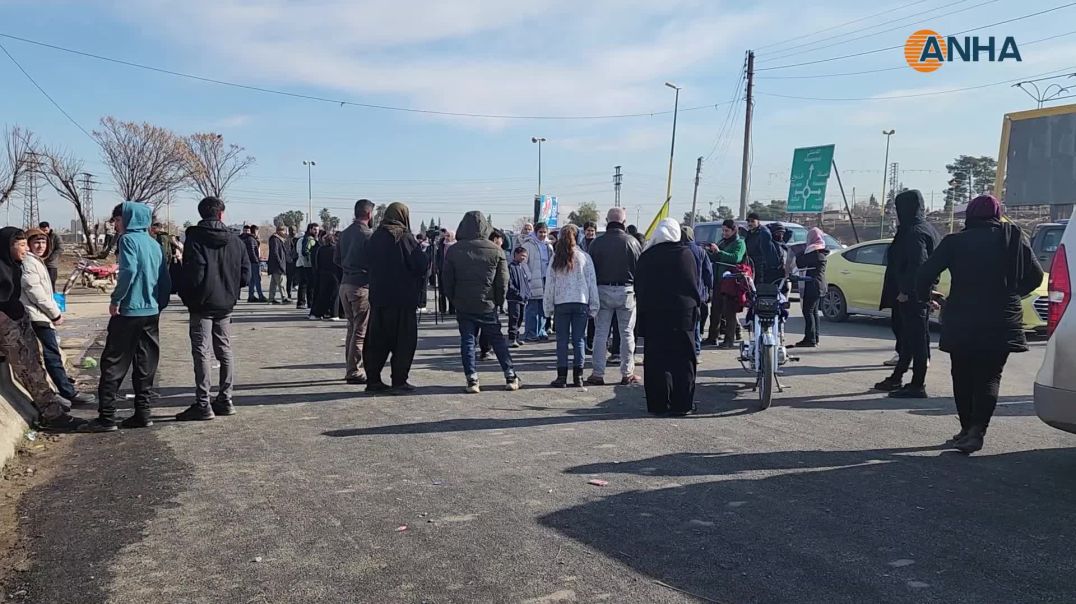 الآلاف من أهالي قامشلو يتوجهون لمعبر نصيبين