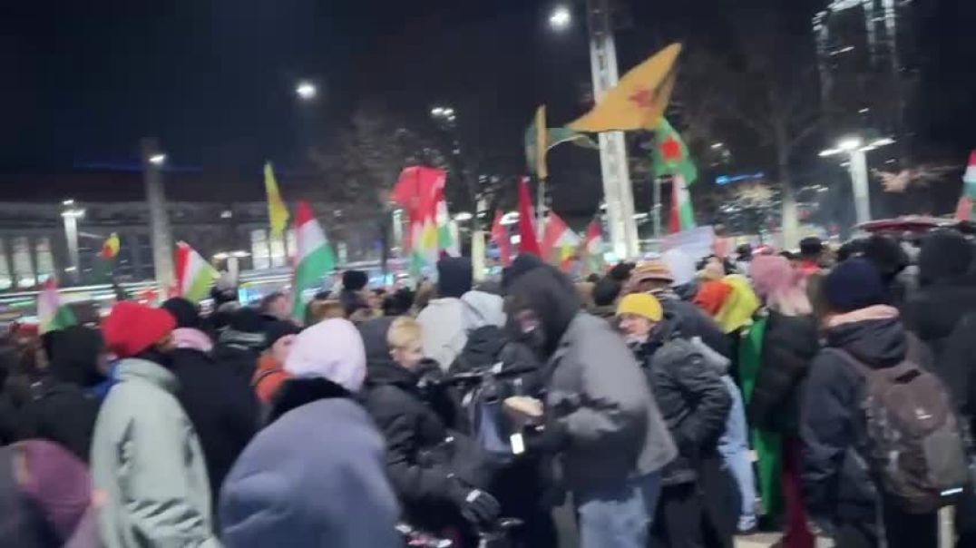 تظاهرات حاشدة للجالية الكردية في المدن الأوروبية دعماً لمقاومة روج آفا