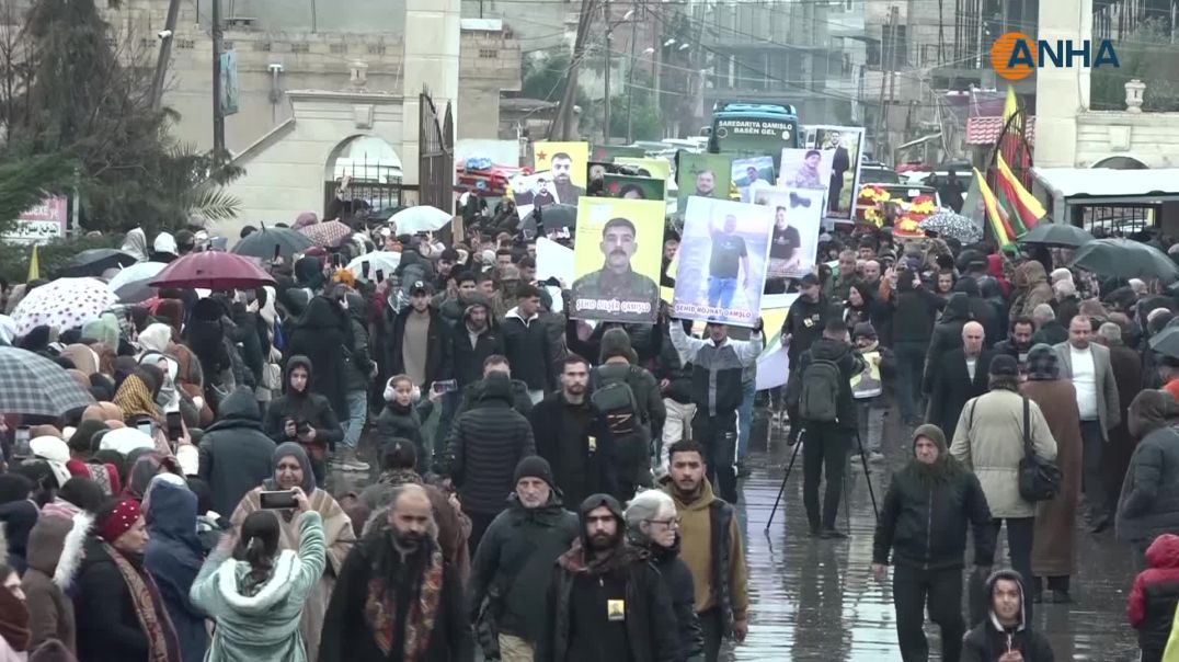 ⁣تشييع جثامين كوكبة من الشهداء في قامشلو