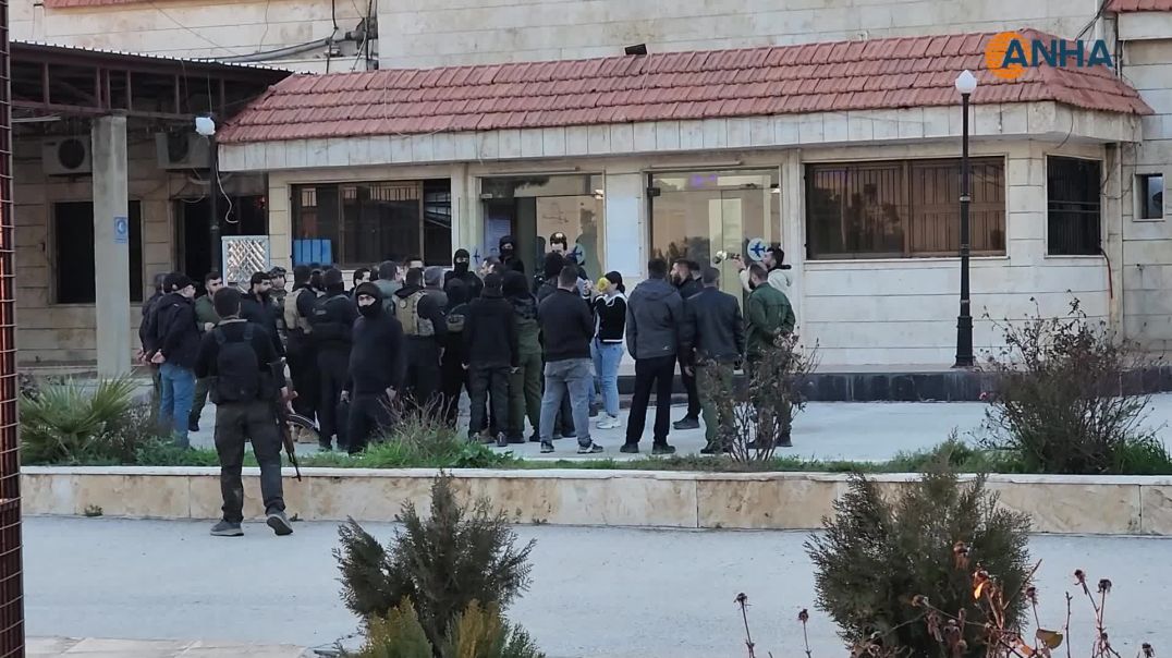 لقاء بين وفد من الحكومة المؤقتة في سوريا و"الآسايش" في مطار قامشلو الدولي